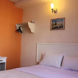  Hostel Victoria And