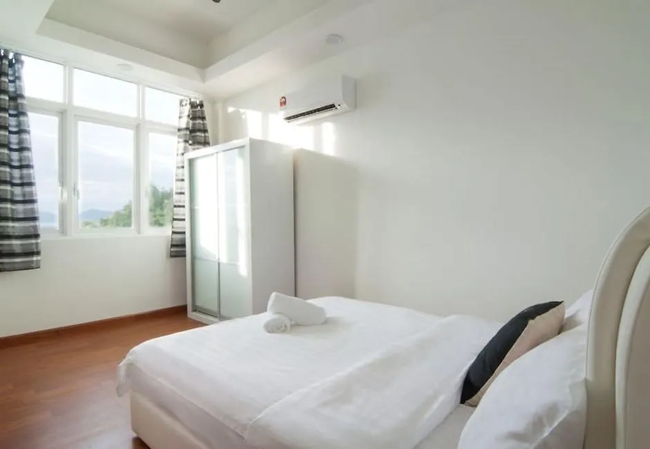 Sunset Seaview Vacation Condos @ Crystal Condo Kota Kinabalu